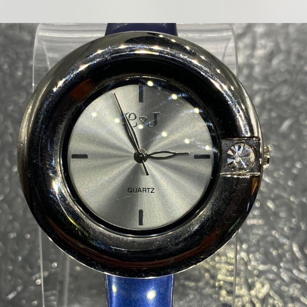 Designer ^^^Silver / Electric Blue Quartz watch *** - Picture 1 of 8